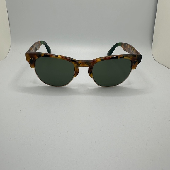 Toms Accessories - NWOT TOMS Sunglasses - Lobamba in Tortoise with Grey Lens